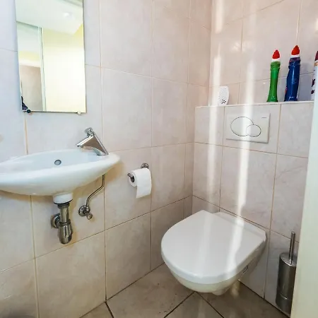 With 2 Bedrooms And Large Terrace Middelkerke
